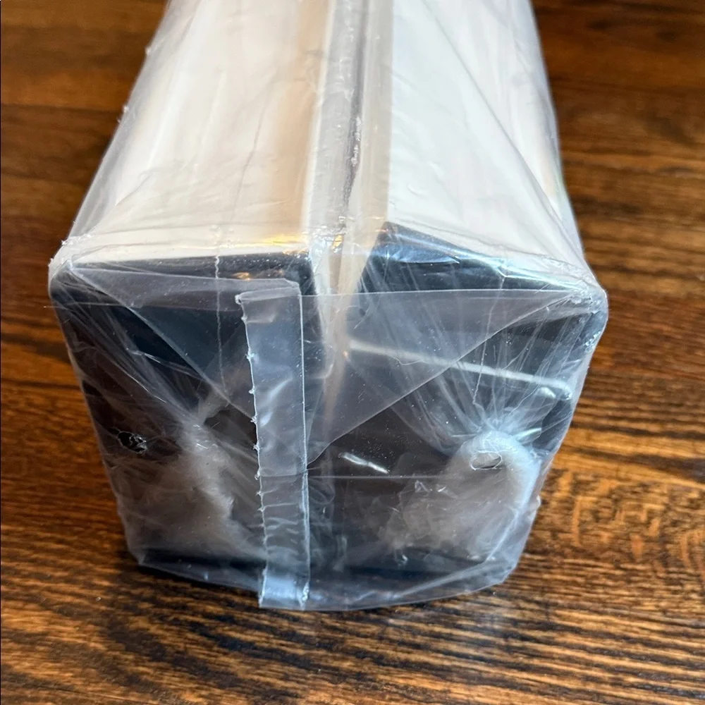 NWT M. Design expandable adjustable drawer divider foam ends